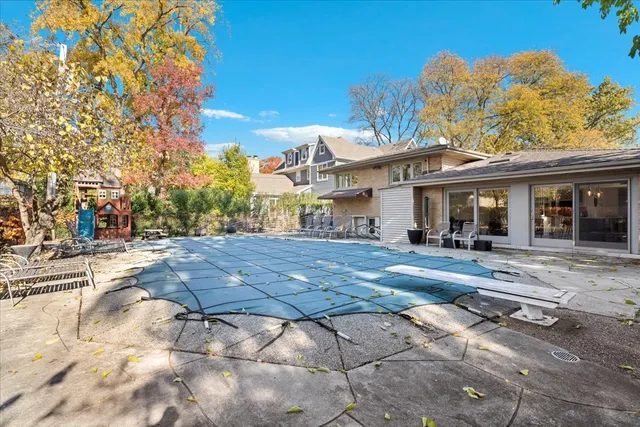 $849,500 | 515 Karey Court, Wilmette, IL 60091