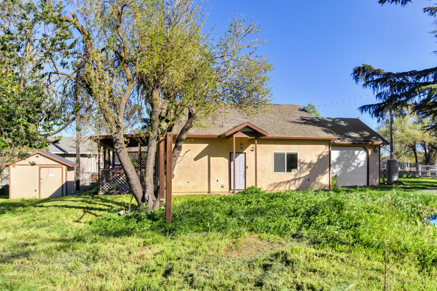 9835 Harvey Road Galt, CA 95632 - Photo 1 of 46
