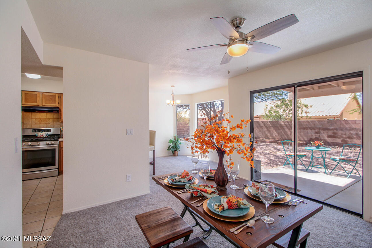 7284 West Maple Ridge Drive Tucson, AZ 85743 - Photo 8 of 42 Gallery Image 8