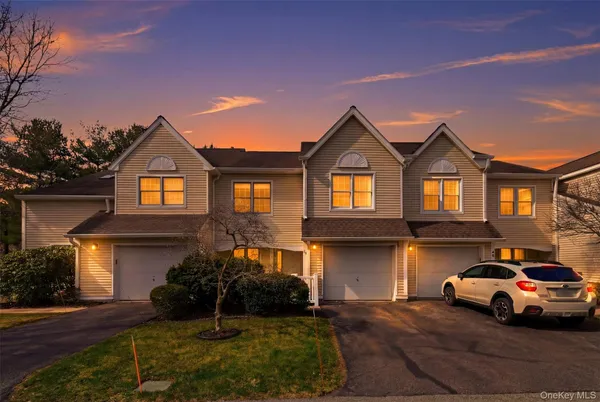 $449,000 | 60 Spruce Ridge Drive, Fishkill, NY 12524