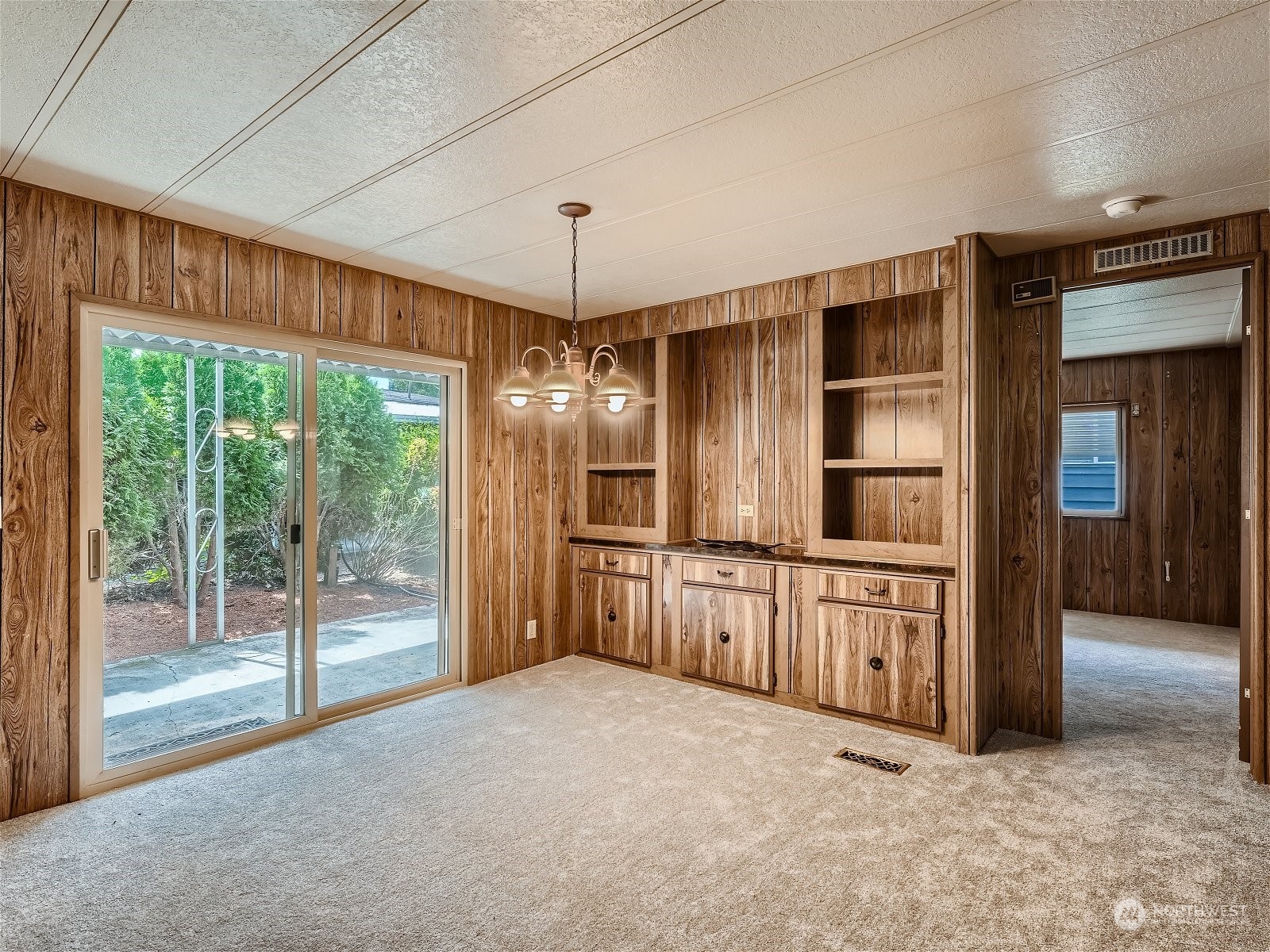 201 Union Avenue Southeast, Unit 105 Renton, WA 98059 - Photo 5 of 17 Gallery Image 5