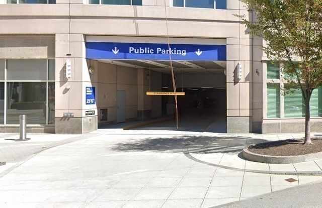 $2,495,000 | 100 Belvidere Street, Unit 7D, Boston, MA 02199