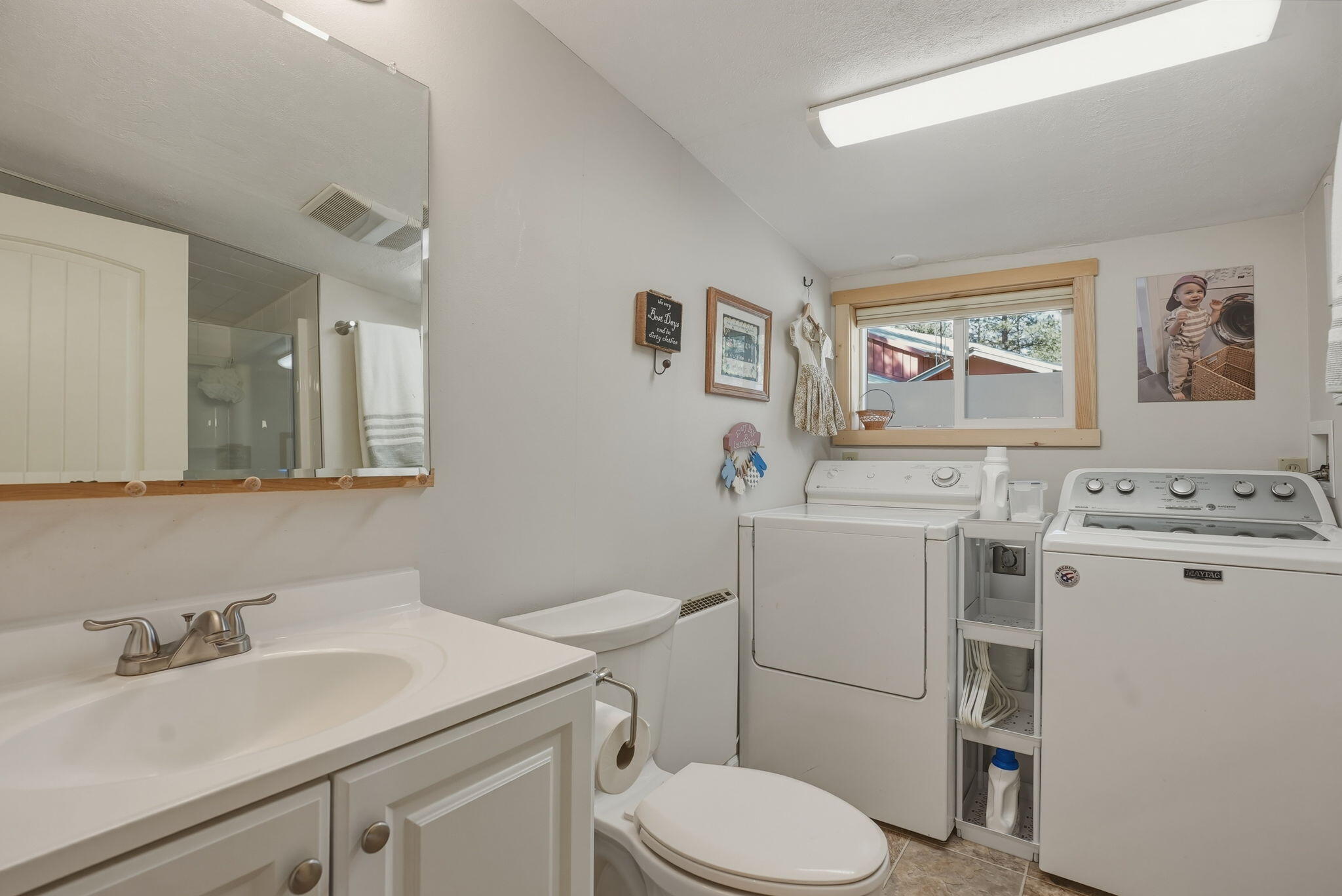15020 Remuda Road Sisters, OR 97759 - Photo 38 of 61 Primary Suite Bath and Laundry