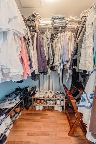 $2,800 | 31 Southeast 5th Street, Unit 1603, Miami, FL 33131