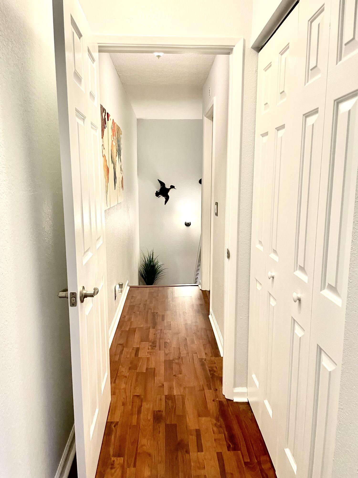 8171 Thames Boulevard, Unit B Boca Raton, FL 33433 - Photo 32 of 49 Hallway