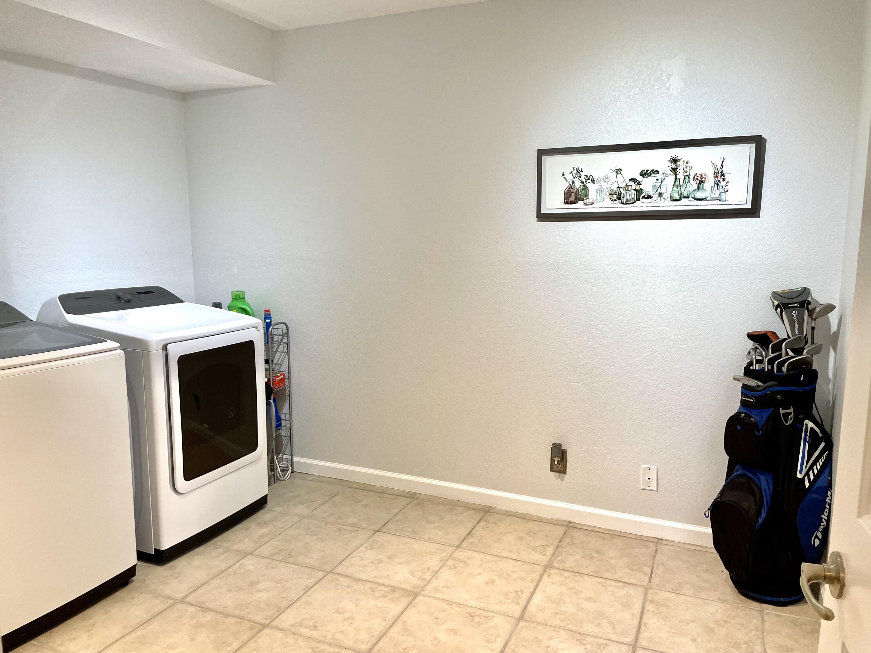 8171 Thames Boulevard, Unit B Boca Raton, FL 33433 - Photo 34 of 49 3rd Bedroom