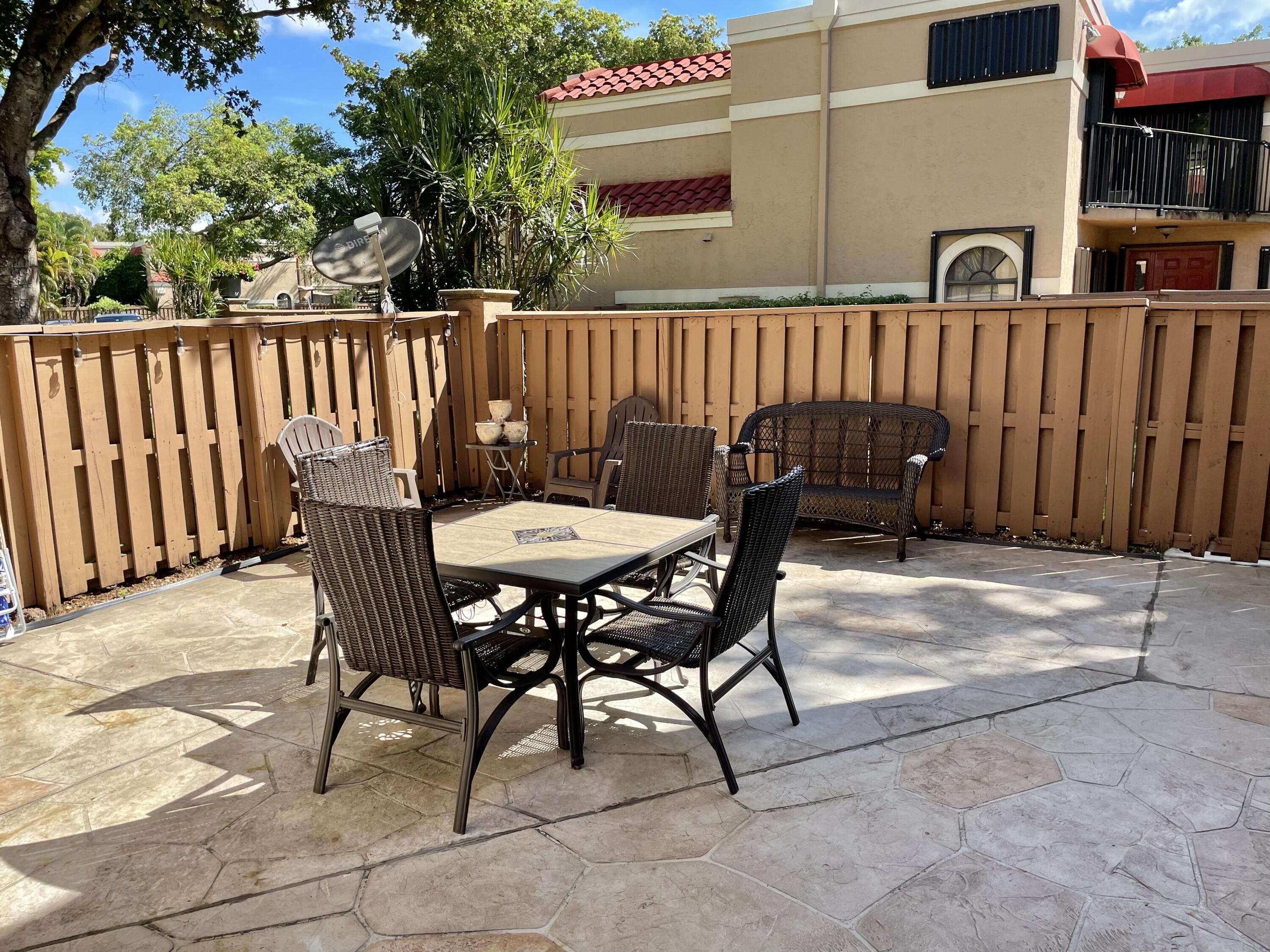 8171 Thames Boulevard, Unit B Boca Raton, FL 33433 - Photo 42 of 49 Patio