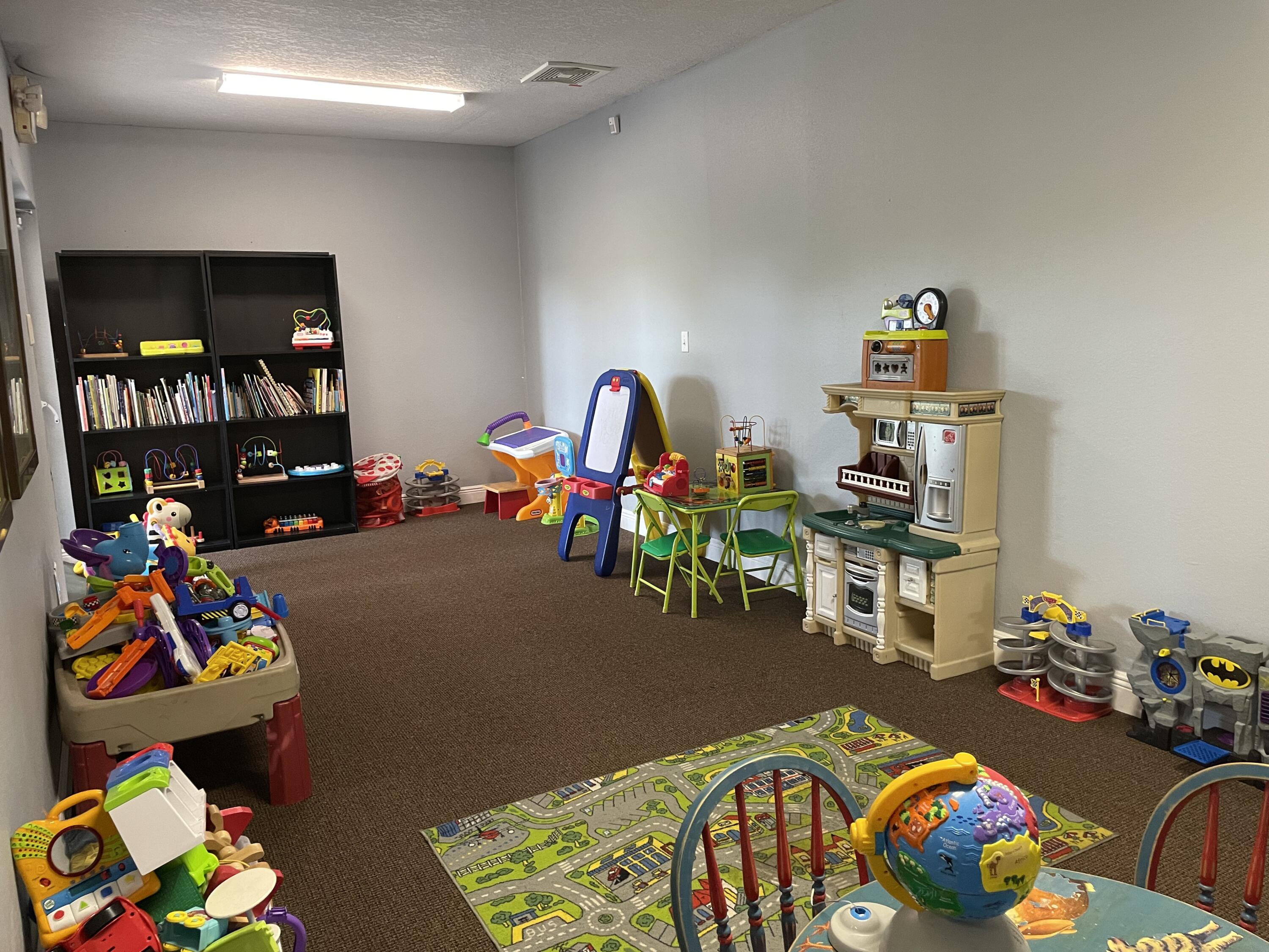 8171 Thames Boulevard, Unit B Boca Raton, FL 33433 - Photo 47 of 49 Play Room