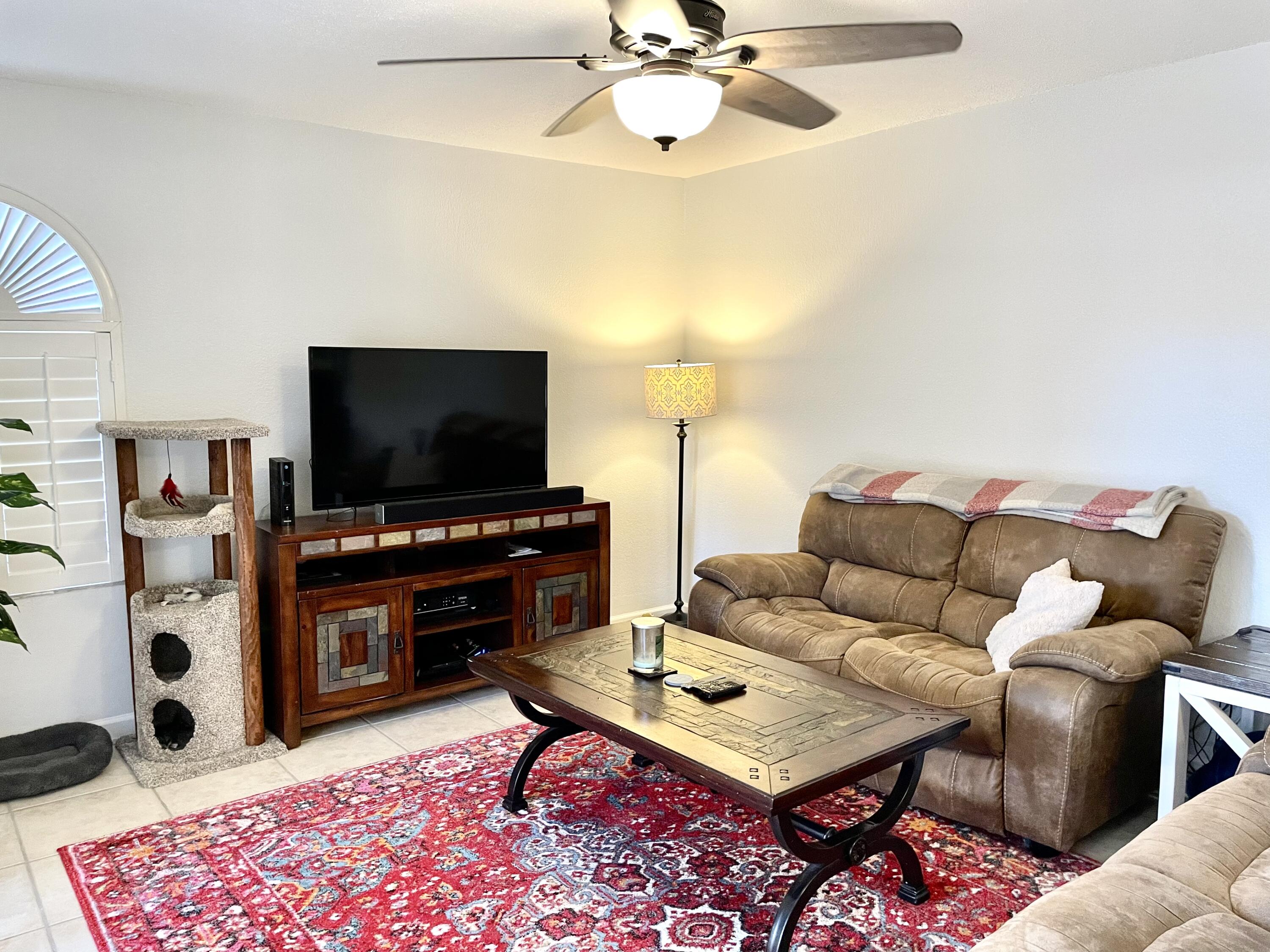 8171 Thames Boulevard, Unit B Boca Raton, FL 33433 - Photo 8 of 49 Dining-Living