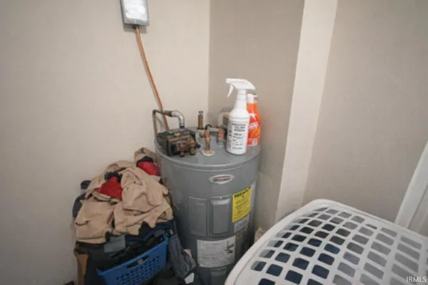 $69,900 | 2520 West 11th Street, Muncie, IN 47302