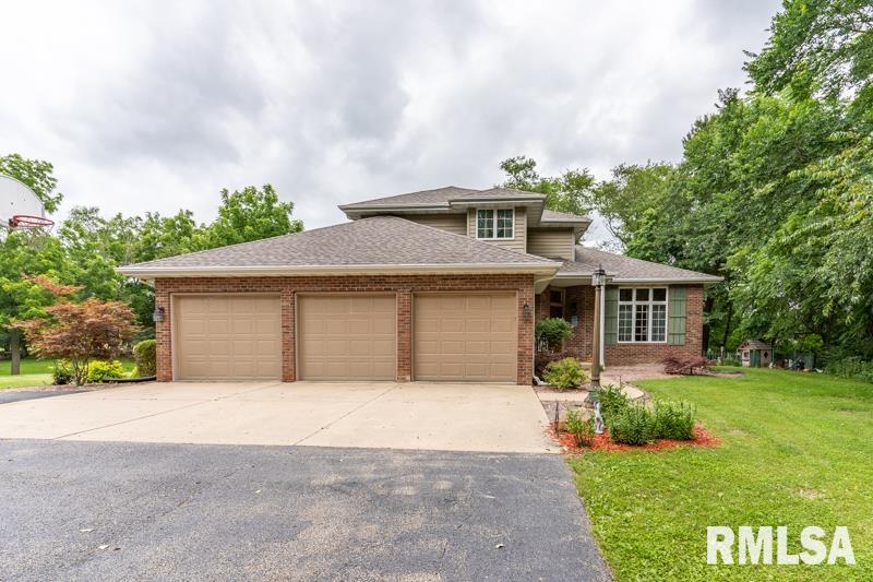 8801 West Pfeiffer Road Mapleton, IL 61547 - Photo 1 of 31