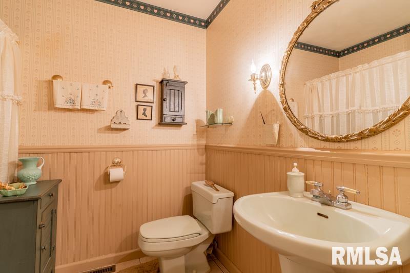 8801 West Pfeiffer Road Mapleton, IL 61547 - Photo 24 of 31