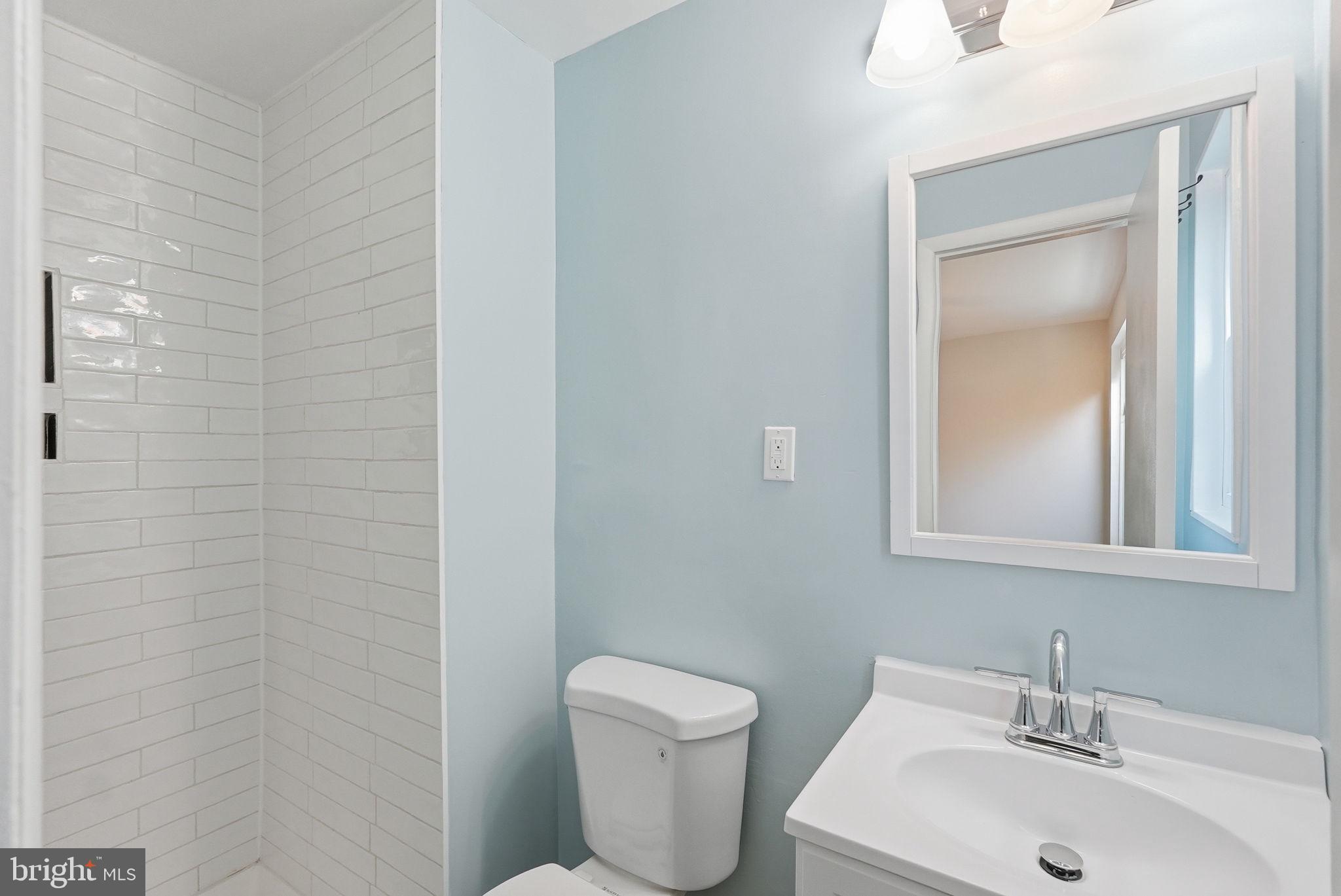 7500 Murillo Street Springfield, VA 22151 - Photo 18 of 44 Primary Bath