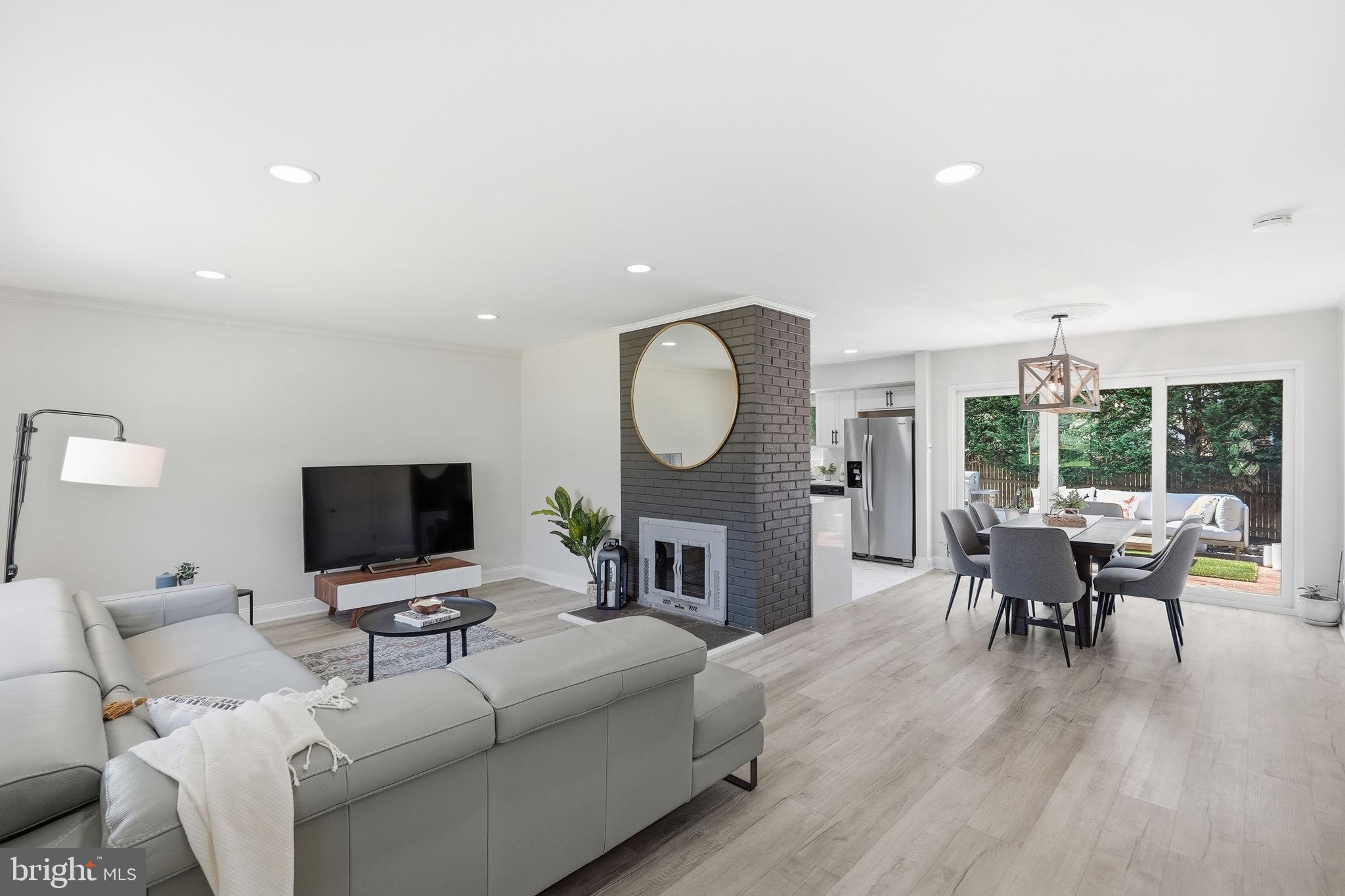 7500 Murillo Street Springfield, VA 22151 - Photo 3 of 44