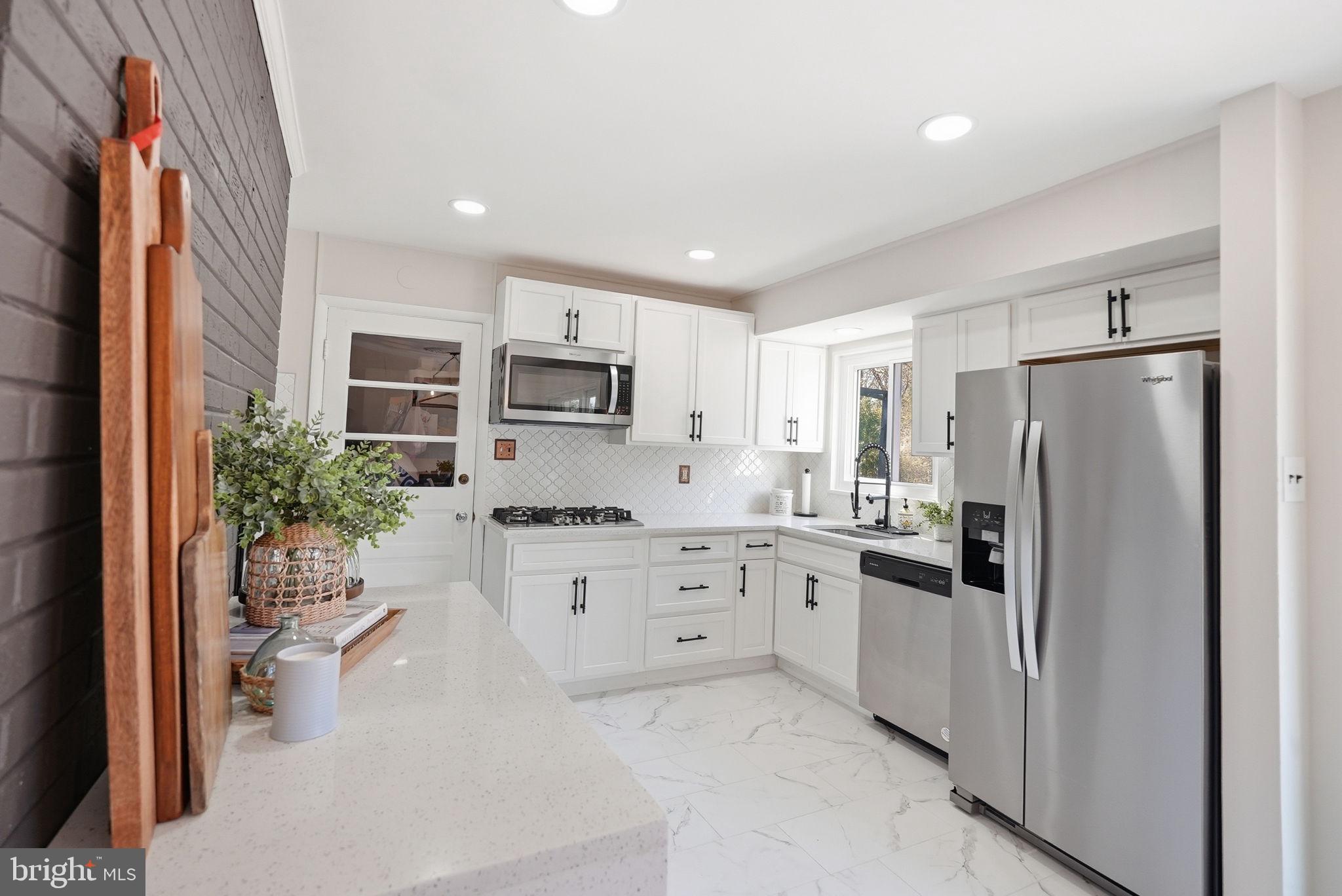 7500 Murillo Street Springfield, VA 22151 - Photo 8 of 44