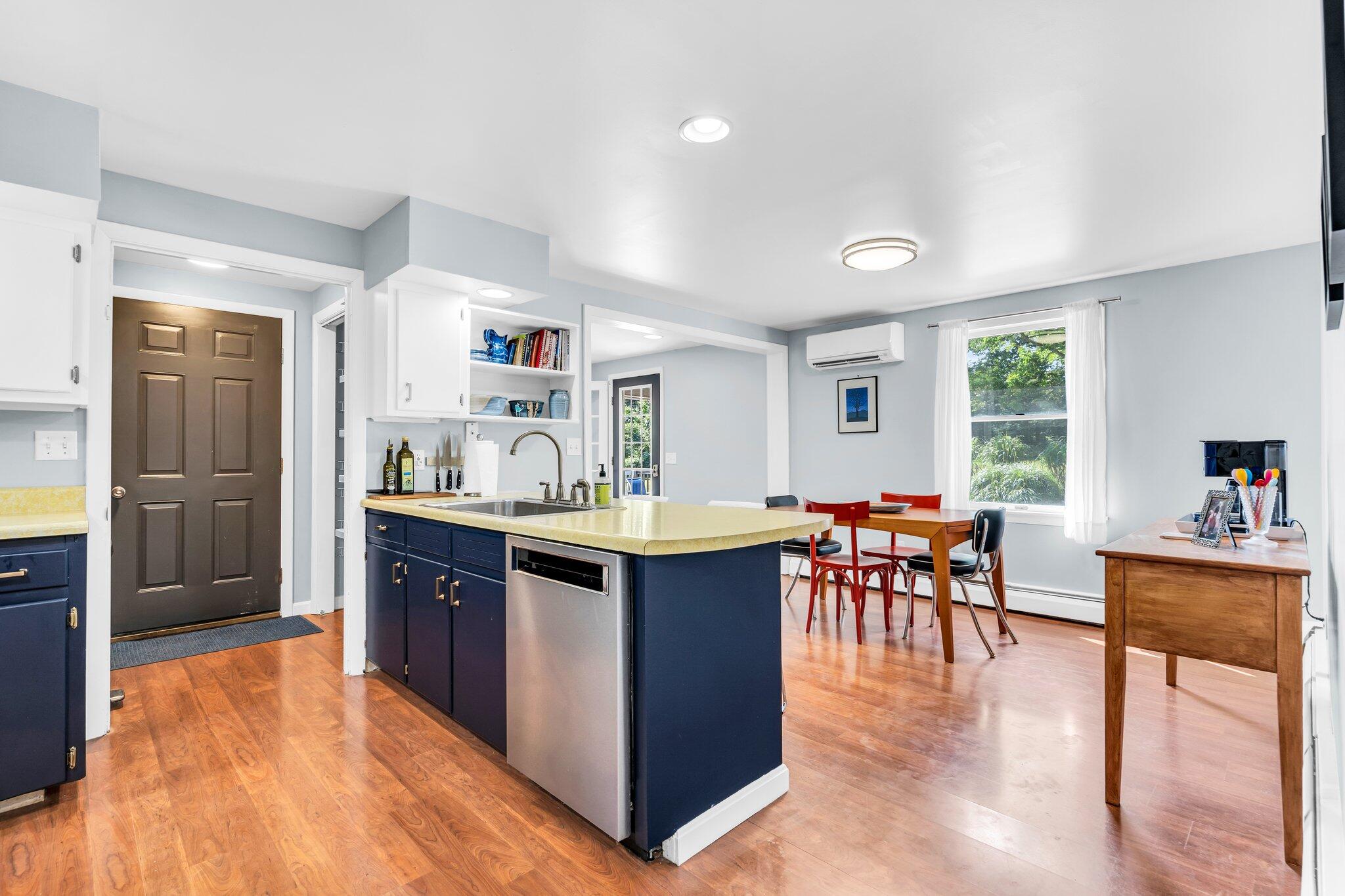 63 Pleasant Hill Road Freeport, ME 04032 - Photo 18 of 57 Kitchen - Dining
