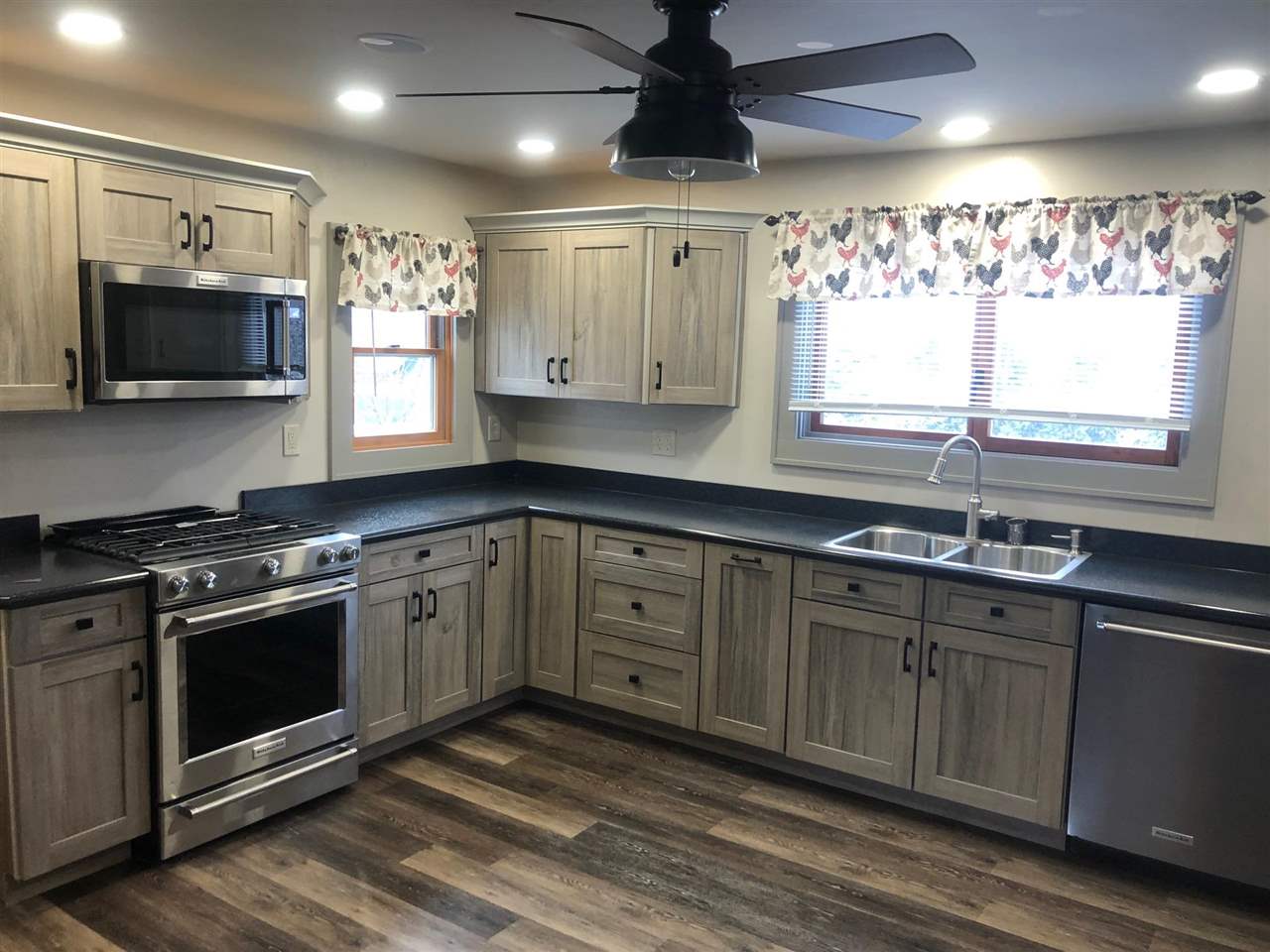 2685 West Beaver Road Midland, MI 48642 - Photo 7 of 20
