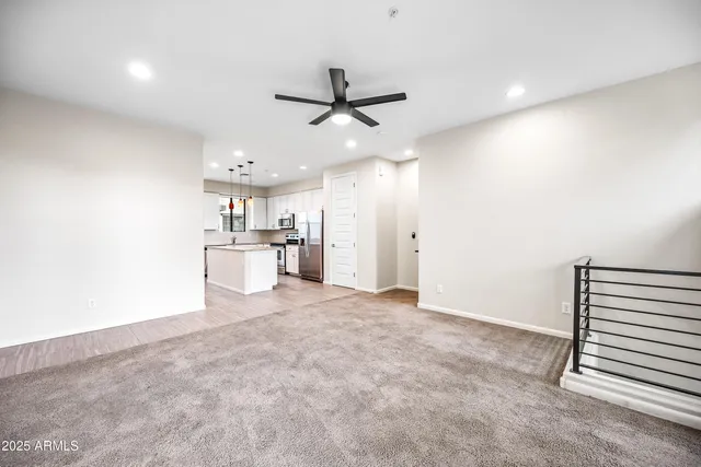 $2,695 | 2090 South Dorsey Lane, Unit 1004, Tempe, AZ 85282