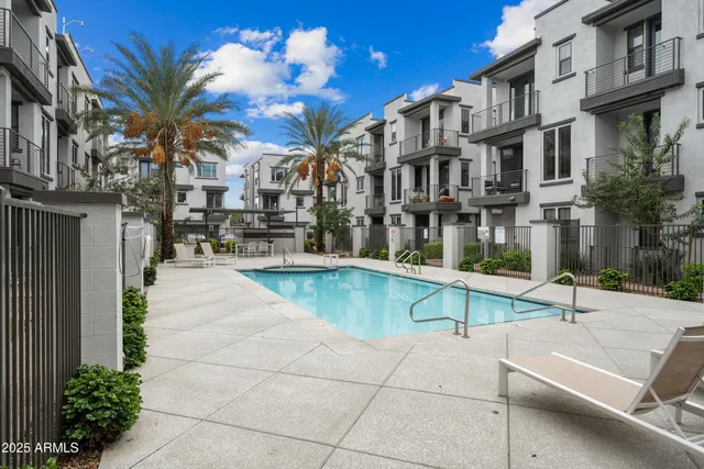 $2,695 | 2090 South Dorsey Lane, Unit 1004, Tempe, AZ 85282