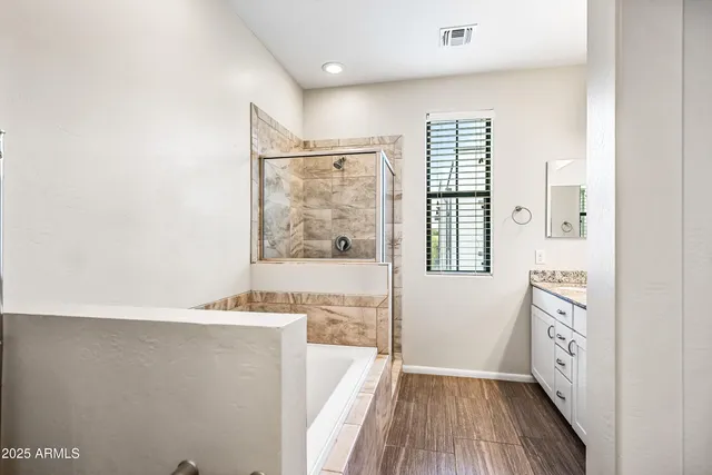 $2,695 | 2090 South Dorsey Lane, Unit 1004, Tempe, AZ 85282