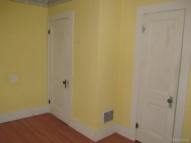 42 East Rutgers Avenue Pontiac, MI 48340 - Photo 23 of 25 42 E RUTGERS PONTIAC (57).JPG