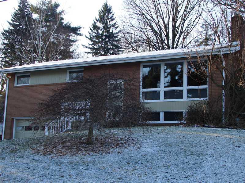 127 Parkview Road Pittsburgh, PA 15237 - Photo 2 of 25 Exterior Front. Additional frontal view..