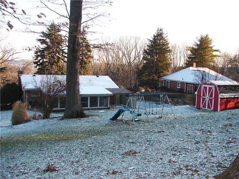 127 Parkview Road Pittsburgh, PA 15237 - Photo 4 of 25 Exterior Back. Rear View