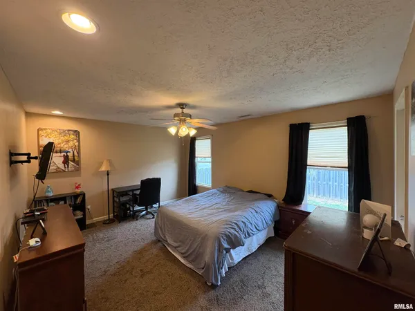 $176,000 | 5626 Silver Fox Drive, Carterville, IL 62918