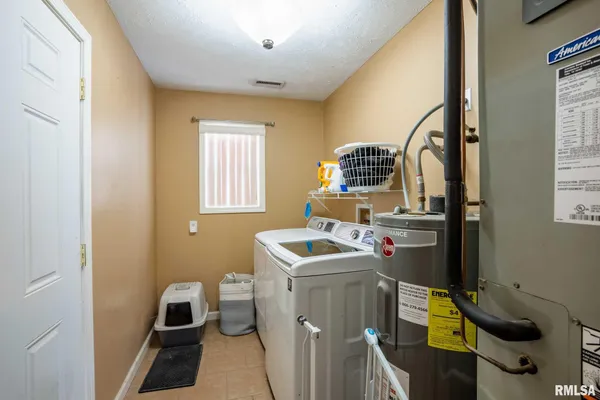 $176,000 | 5626 Silver Fox Drive, Carterville, IL 62918