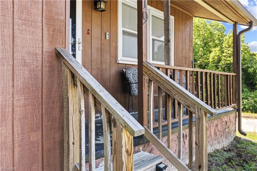 819 Mobile Street High Point, NC 27260 - Photo 4 of 21