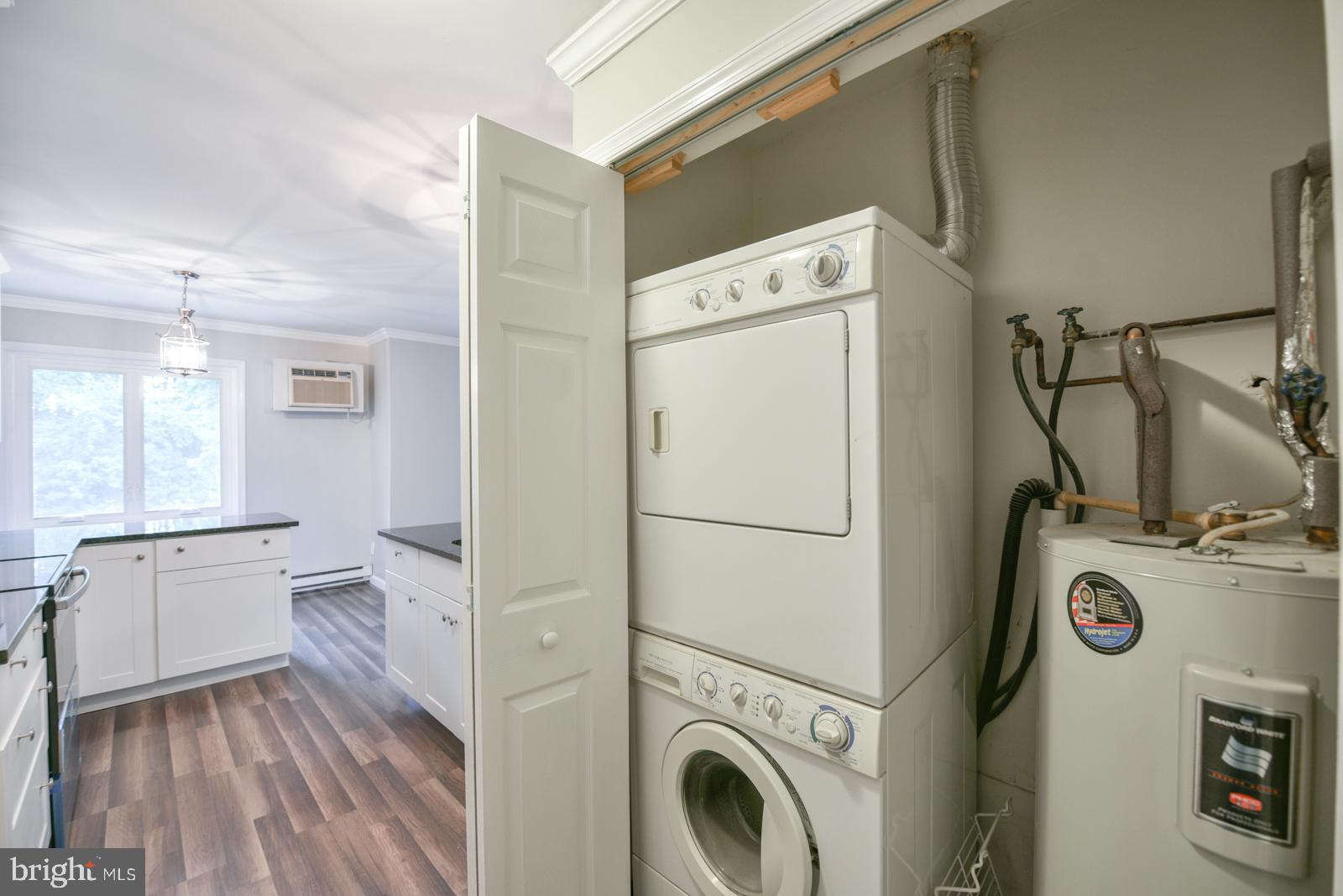 200 Campbell Circle, Unit E7 Downingtown, PA 19335 - Photo 25 of 28 Washer and Dryer