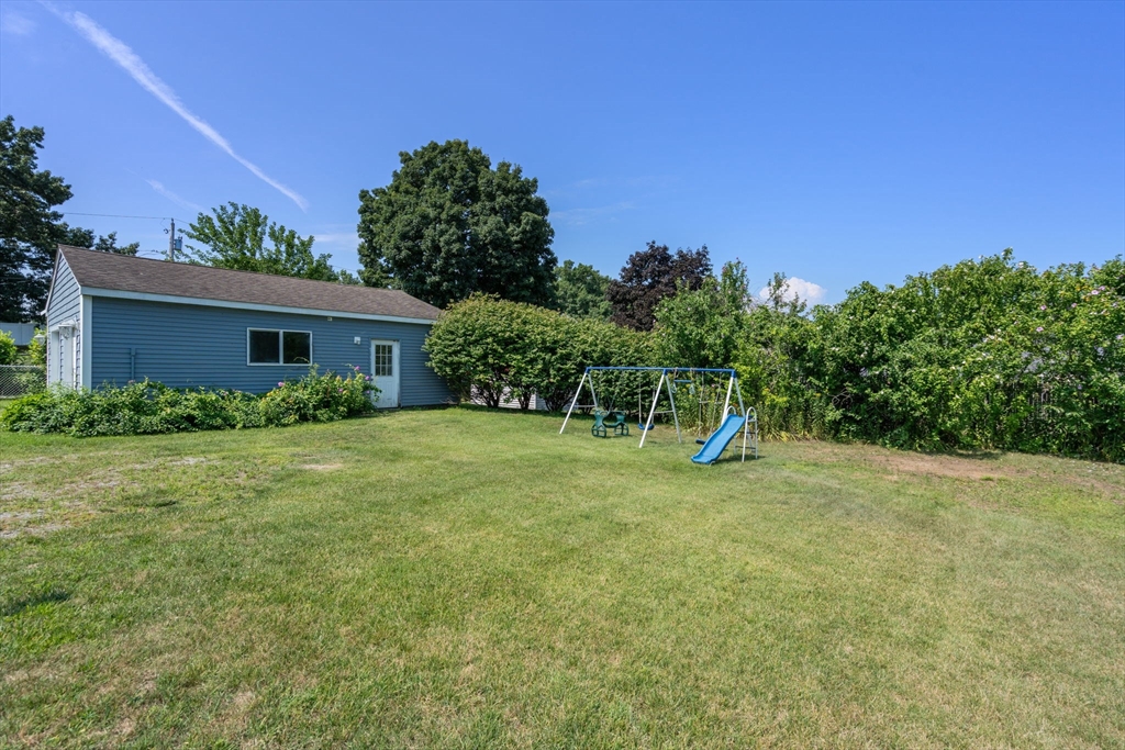 32 Wilmont Street Chicopee, MA 01013 - Photo 40 of 40