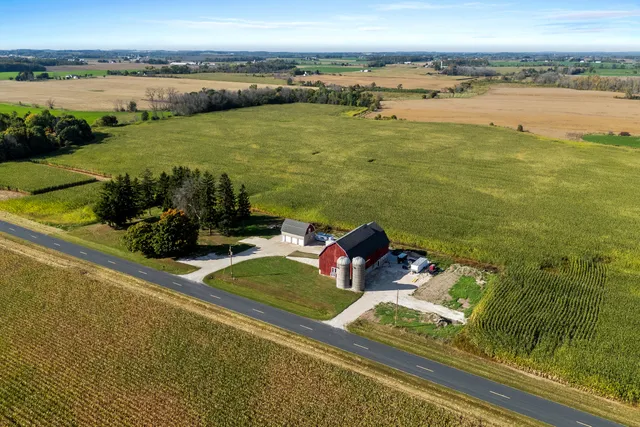 $275,000 | 8226 Wilharms Road, Newton, WI 54220