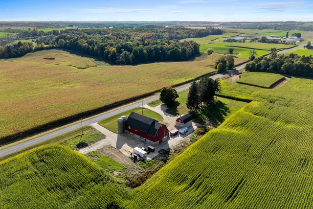 $275,000 | 8226 Wilharms Road, Newton, WI 54220