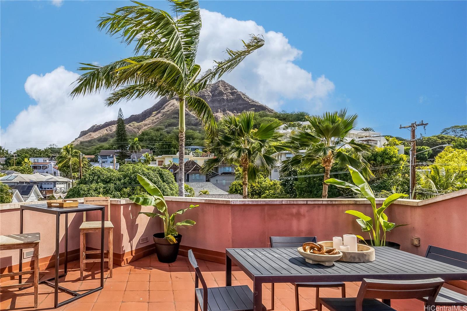 3063 Diamond Head Road Honolulu, HI 96815 - Photo 23 of 25 Roof top deck with 360 degree views fo the neighborhood including Diamond Head and the ocean