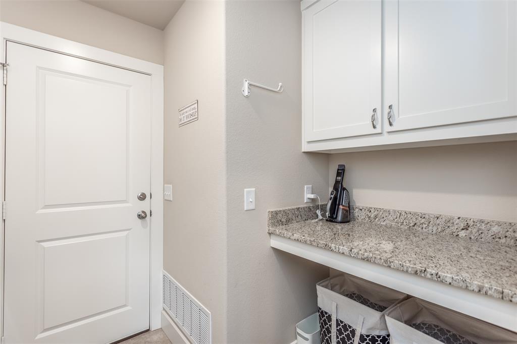513 Pathfinder Street Collinsville, TX 76233 - Photo 21 of 40