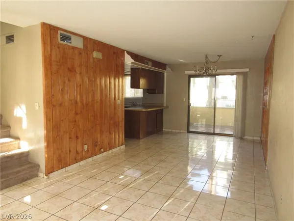 $1,465 | 120 Bel Port Drive, Unit 121, Las Vegas, NV 89110