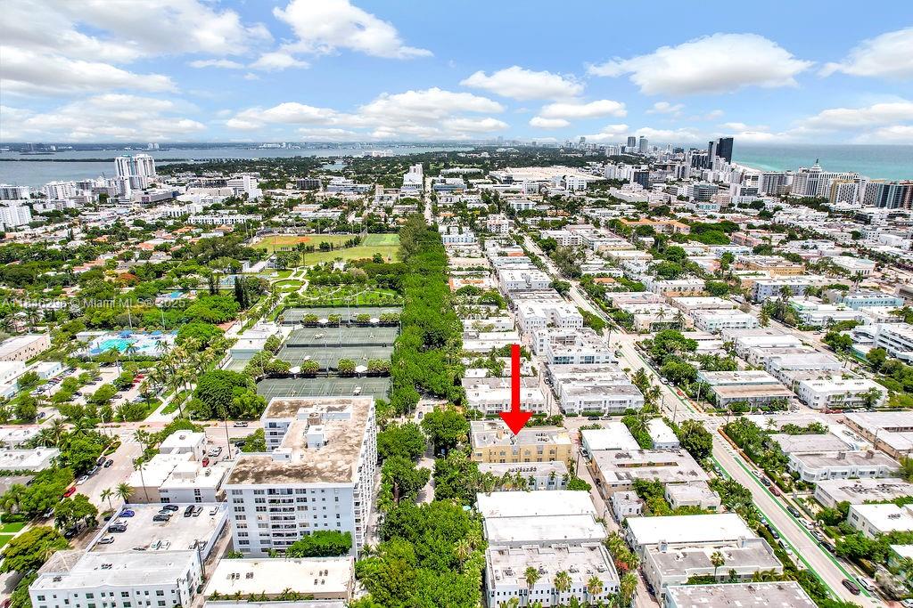 1051 Meridian Avenue, Unit 1C Miami Beach, FL 33139 - Photo 27 of 27 an aerial view of residential houses with city view