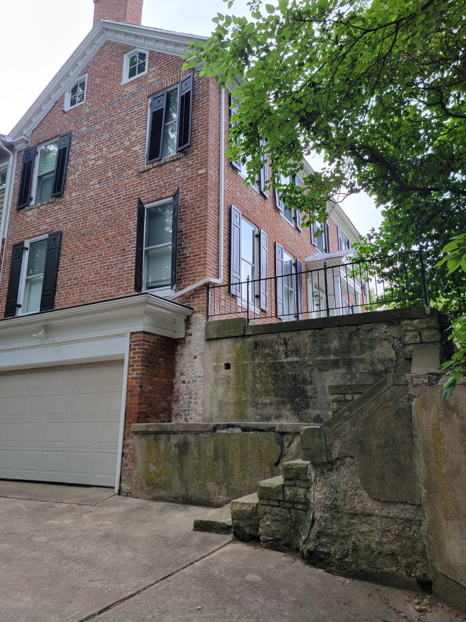 4403 Mechanicsburg Road Springfield, OH 45502 - Photo 3 of 38 SIDE