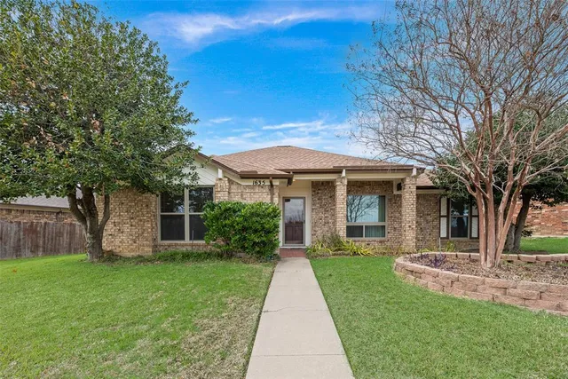 $425,000 | 1635 Cemetery Hill Road, Carrollton, TX 75007