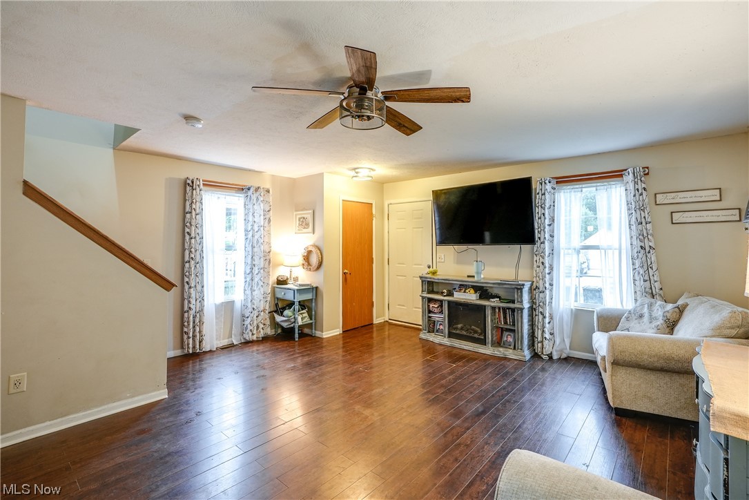 424 Ripley Avenue Akron, OH 44312 - Photo 7 of 31 Gallery Image 7