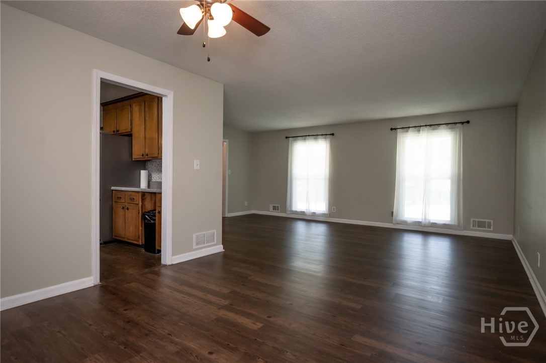 185 Fairway Circle Athens, GA 30607 - Photo 8 of 41 Gallery Image 8