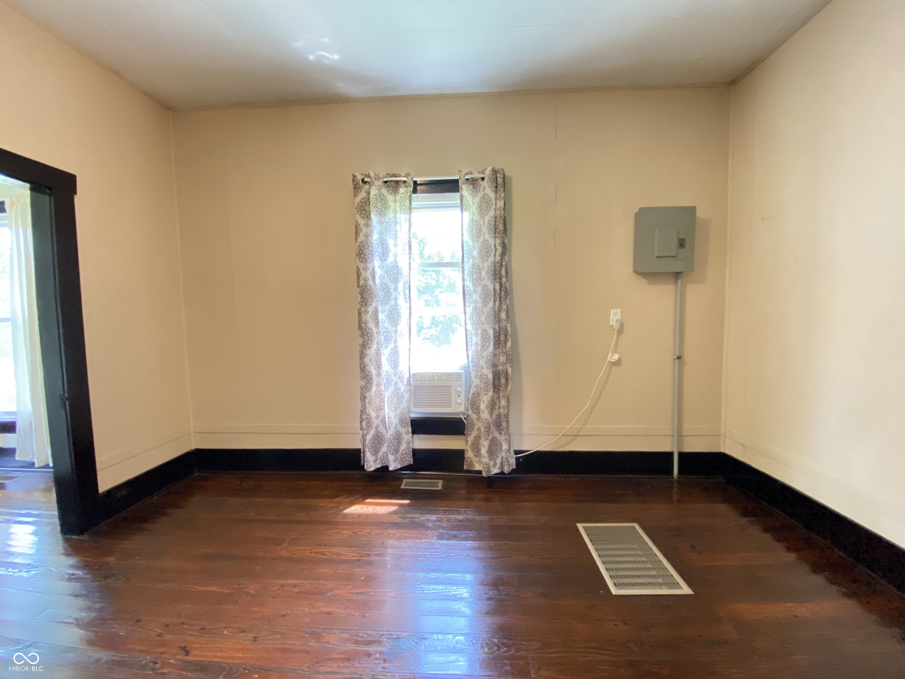 122 17th Street Bedford, IN 47421 - Photo 24 of 30