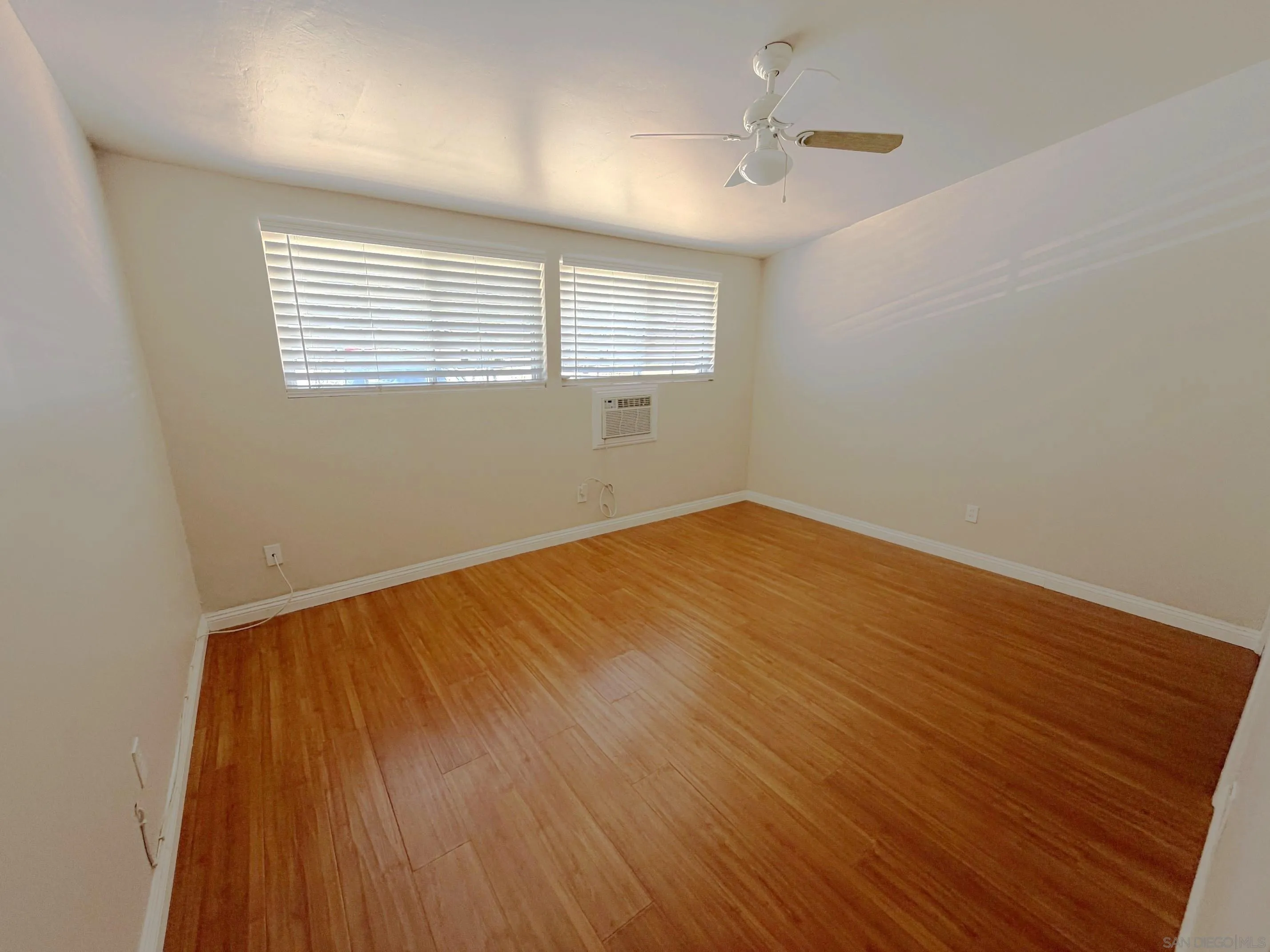 12923 Slack Street Poway, CA 92064 - Photo 13 of 27
