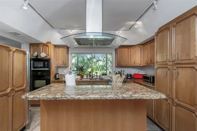 $1,499,000 | 1065 Sable Ct N East, St. Petersburg, FL 33702