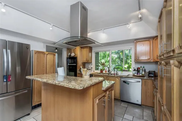 $1,499,000 | 1065 Sable Ct N East, St. Petersburg, FL 33702