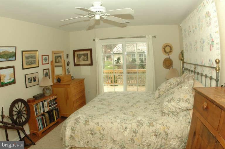 924 Riversedge Circle Annapolis, MD 21401 - Photo 15 of 22 Bedroom (Master)