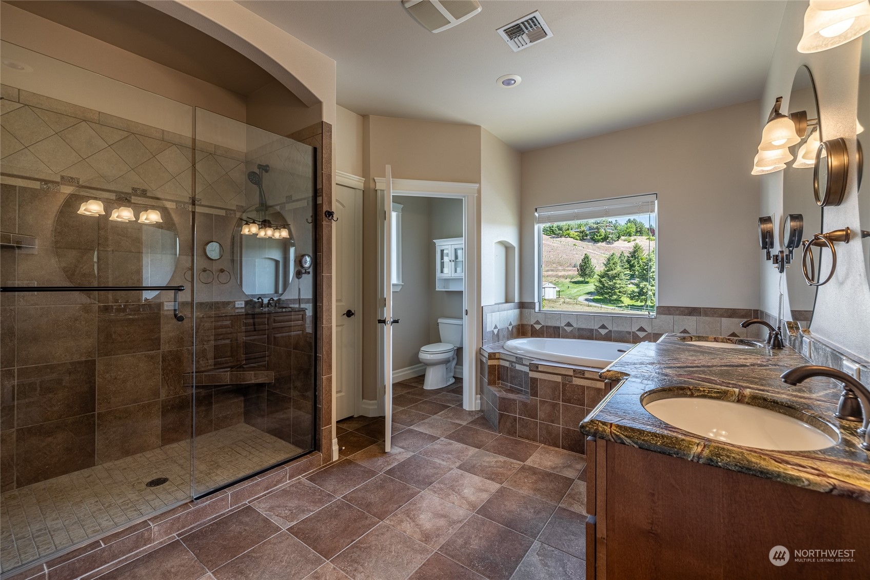 4135 Crestview Road Wenatchee, WA 98801 - Photo 15 of 39 Gallery Image 15