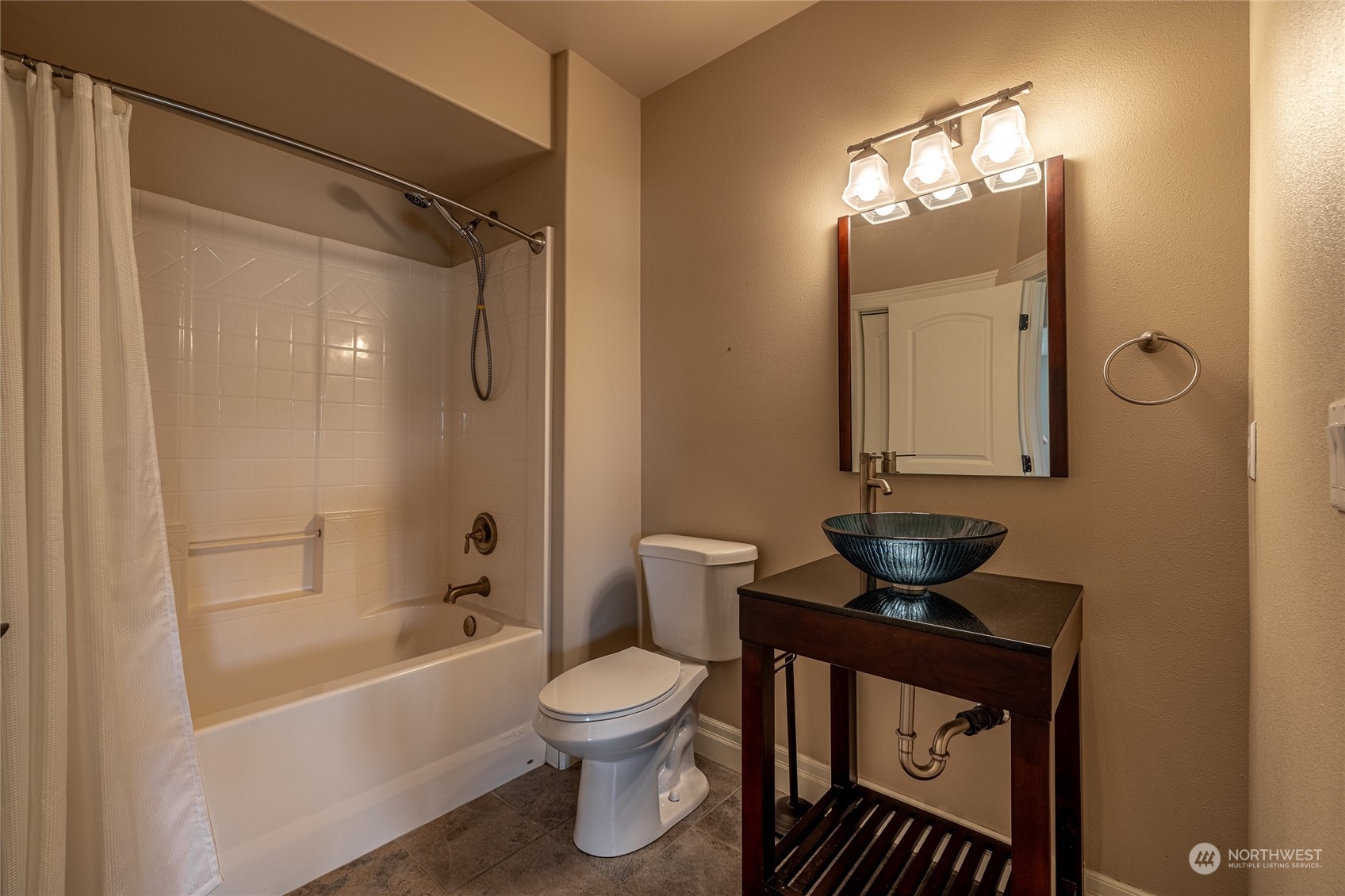 4135 Crestview Road Wenatchee, WA 98801 - Photo 26 of 39 Gallery Image 26