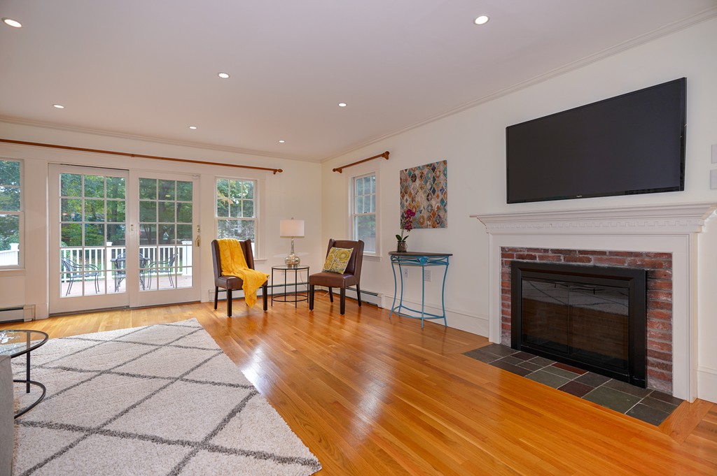 68 Scotland Road Reading, MA 01867 - Photo 10 of 29 Gallery Image 10